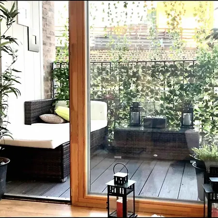 Stunning 2-Bed Apt & Balcony In Notting Hill
